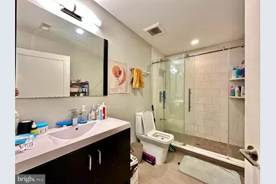 922 N 17th Street #B, Philadelphia, PA 19130 - Photo 11
