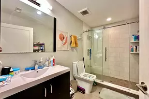 922 N 17th St, Philadelphia, PA 19130 - Photo 11