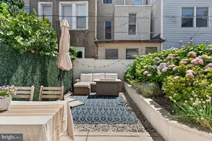 1130 Latona St, Philadelphia, PA 19147 - Photo 9