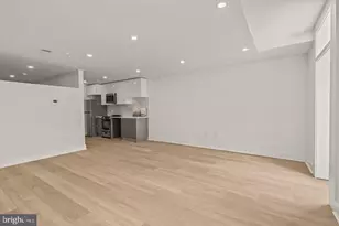 253 N 3rd St, Philadelphia, PA 19106 - Photo 5