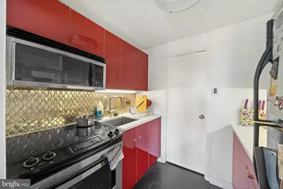 224 W Rittenhouse Square #715B, Philadelphia, PA 19103 - Photo 5