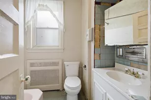 822 E Woodlawn St, Philadelphia, PA 19138 - Photo 25