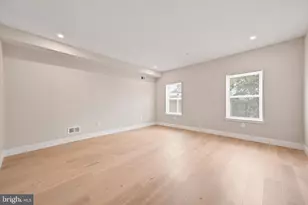 609 E Locust Ave, Philadelphia, PA 19144 - Photo 19