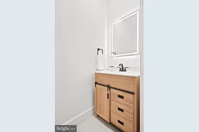 609 E Locust Avenue, Philadelphia, PA 19144 - Photo 9