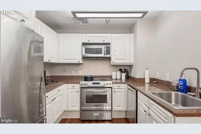 1500 Chestnut Street #8I, Philadelphia, PA 19102 - Photo 11