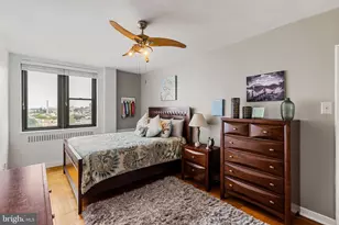 2601 Pennsylvania Ave, Philadelphia, PA 19130 - Photo 9