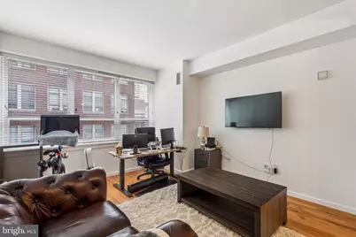 1425 Locust Street #4E, Philadelphia, PA 19102 - Photo 1