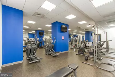1425 Locust Street #4E, Philadelphia, PA 19102 - Photo 19