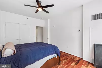 1425 Locust Street #4E, Philadelphia, PA 19102 - Photo 3