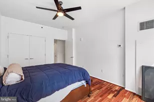 1425 Locust St, Philadelphia, PA 19102 - Photo 3
