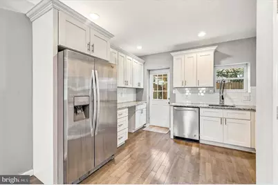 2237 Sears Street, Philadelphia, PA 19146 - Photo 13
