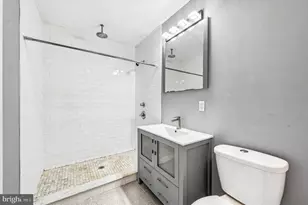 2237 Sears St, Philadelphia, PA 19146 - Photo 19