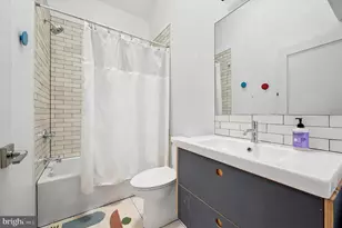 64 W Queen Ln, Philadelphia, PA 19144 - Photo 11
