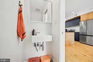 64 W Queen Ln, Philadelphia, PA 19144 - Photo 9