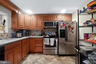 4739 Smick St, Philadelphia, PA 19127 - Photo 3