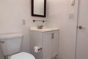 1300 Spruce St, Philadelphia, PA 19107 - Photo 11