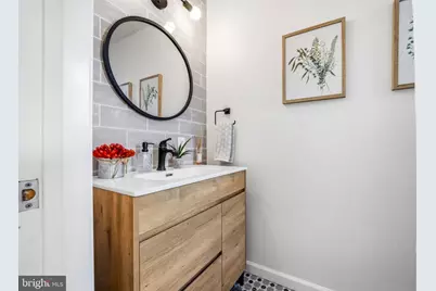 1832 S Sartain Street, Philadelphia, PA 19148 - Photo 11