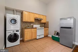 1017 Arch St, Philadelphia, PA 19107 - Photo 5