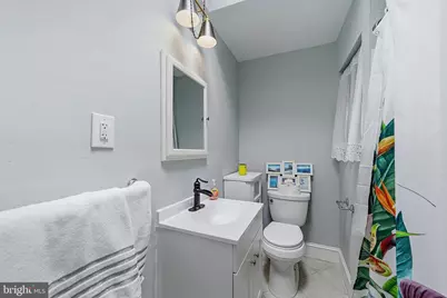 529 E Clarkson Avenue, Philadelphia, PA 19120 - Photo 17