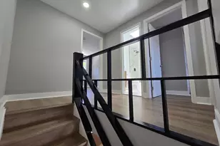 1426 Dondill Pl, Philadelphia, PA 19122 - Photo 9