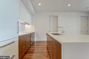 621 S 24th St, Philadelphia, PA 19146 - Photo 3