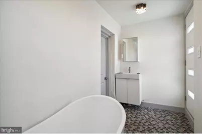 1721 S 18th Street #2, Philadelphia, PA 19145 - Photo 23
