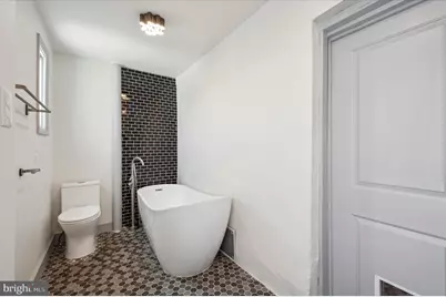 1721 S 18th Street #2, Philadelphia, PA 19145 - Photo 21