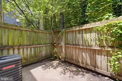 928 N. Bambrey, Philadelphia, PA 19130 - Photo 27