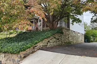 3413 Bowman St, Philadelphia, PA 19129 - Photo 3