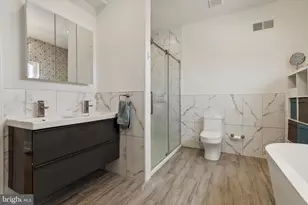 2145 Cross St, Philadelphia, PA 19146 - Photo 15