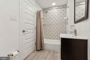 2145 Cross St, Philadelphia, PA 19146 - Photo 21