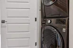 2145 Cross St, Philadelphia, PA 19146 - Photo 23
