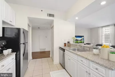 204 S 17th Street #8C, Philadelphia, PA 19103 - Photo 3