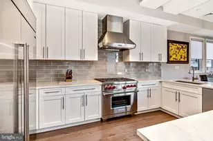 305 Green St, Philadelphia, PA 19123 - Photo 9