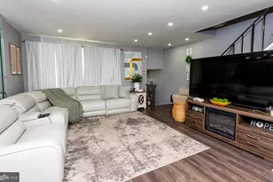 3633 N Hereford Ln, Philadelphia, PA 19114 - Photo 7