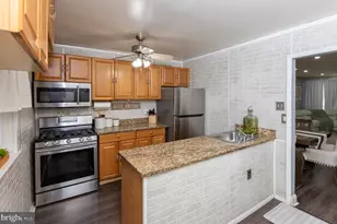3633 N Hereford Ln, Philadelphia, PA 19114 - Photo 13