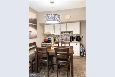 903 W Duncannon Avenue, Philadelphia, PA 19141 - Photo 5
