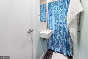 521 Pine St, Philadelphia, PA 19106 - Photo 13