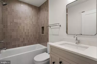 954 N 6th Street, Philadelphia, PA 19123 - Photo 17