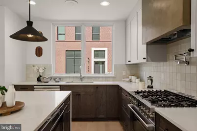 954 N 6th Street, Philadelphia, PA 19123 - Photo 11