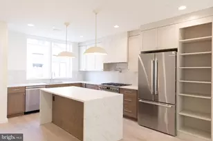 954 N 6th St, Philadelphia, PA 19123 - Photo 1