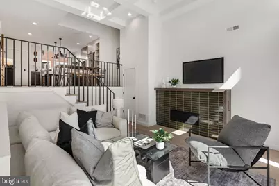 954 N 6th Street, Philadelphia, PA 19123 - Photo 1