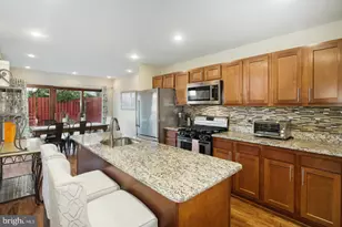 2918 Cambridge St, Philadelphia, PA 19130 - Photo 9
