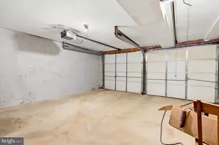 8254 Rodney St, Philadelphia, PA 19150 - Photo 15