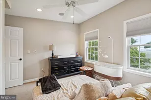 2357 Montrose St, Philadelphia, PA 19146 - Photo 11