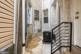 3628 N Warnock St, Philadelphia, PA 19140 - Photo 9