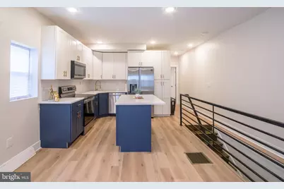 2001 S Norwood Street #UNIT A, Philadelphia, PA 19145 - Photo 7