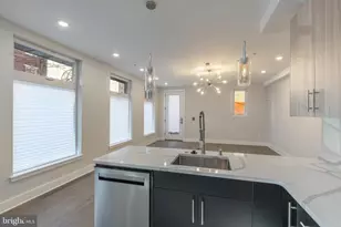 920 N 15th St, Philadelphia, PA 19130 - Photo 9