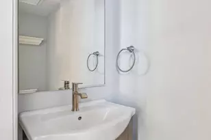 321 Sage Ln, Philadelphia, PA 19128 - Photo 7