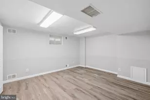321 Sage Ln, Philadelphia, PA 19128 - Photo 37